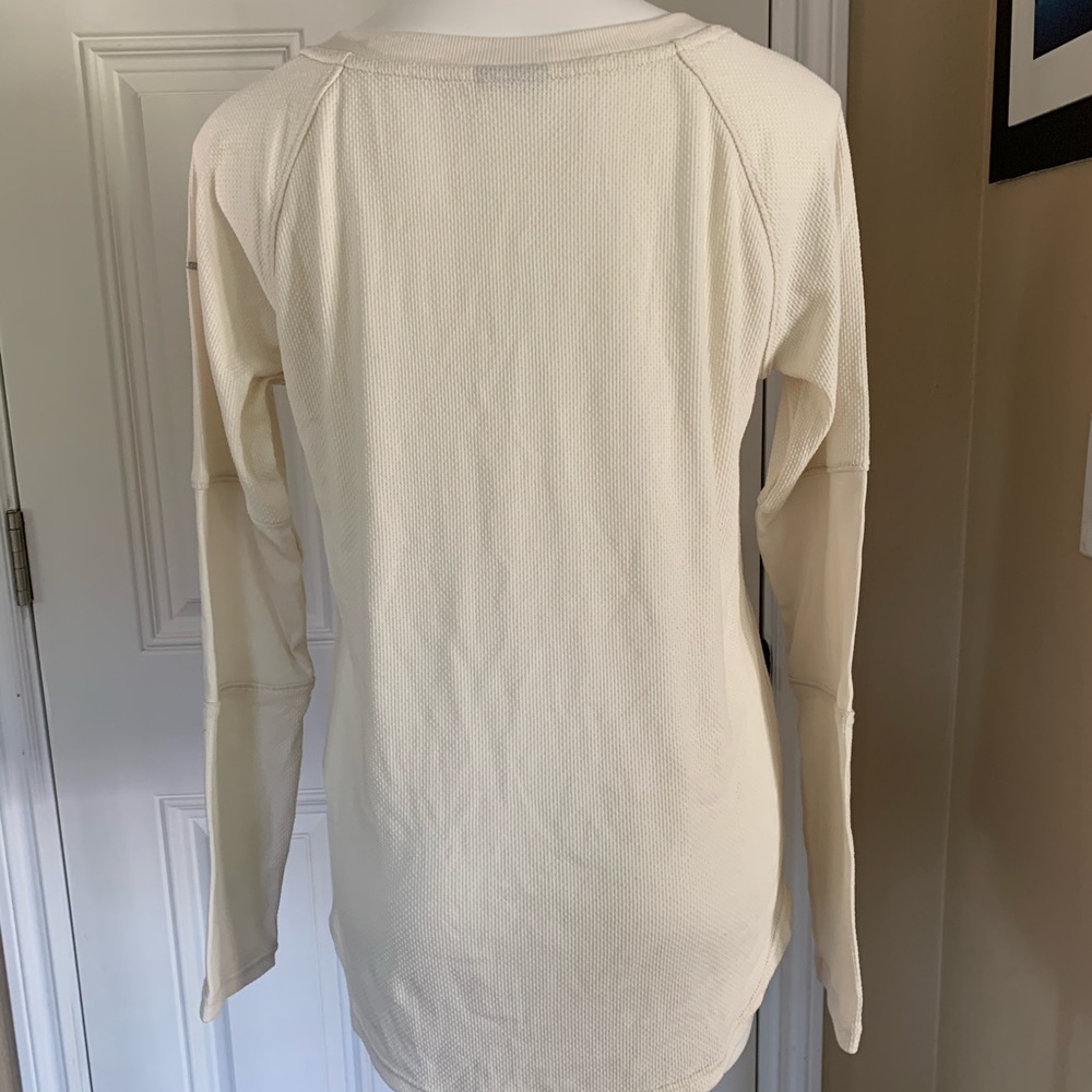 COPY - A cute columbia long sleeve shirt - Picture 2 of 11